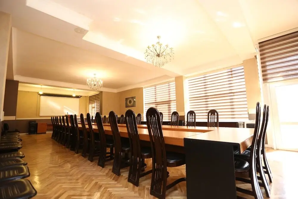 Баку: Best Eastern Hotel Irshad
