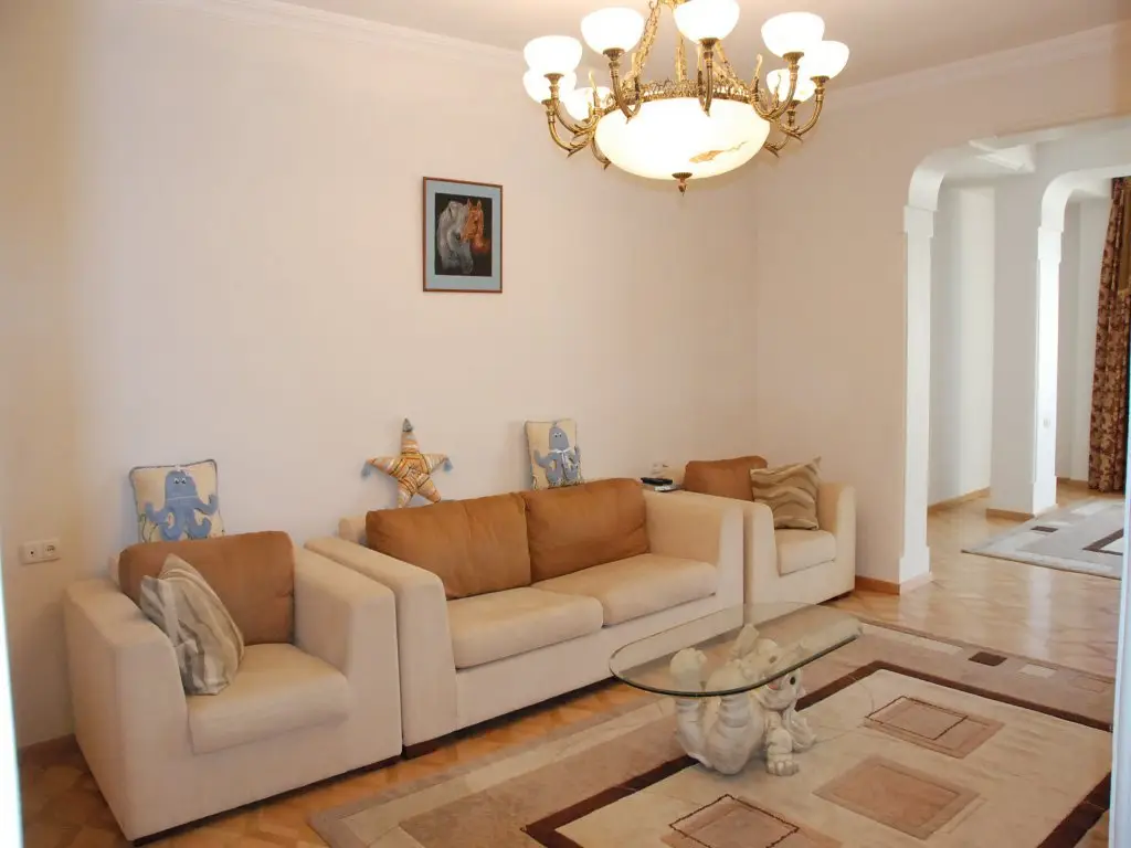 Тбилиси: Golden Fleece Apartments