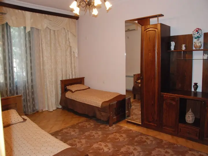 Тбилиси: Golden Fleece Apartments