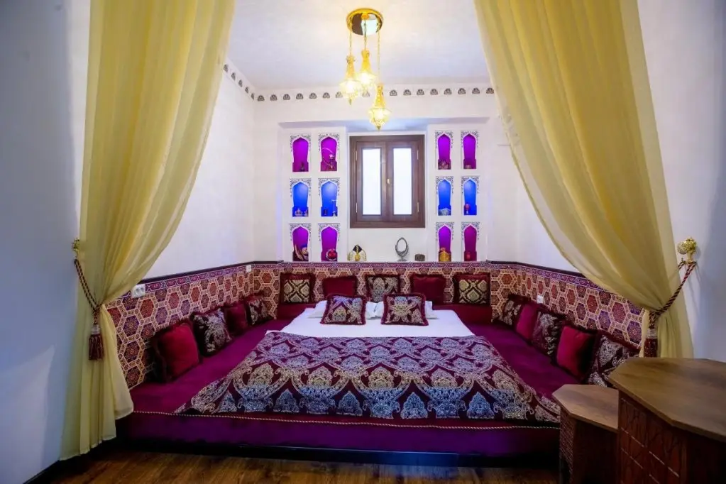 Бухара: Hotel Khurjin