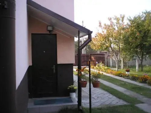 Брест: Guest House on Luchinskogo
