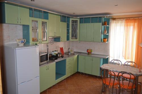 Брест: Guest House on Luchinskogo