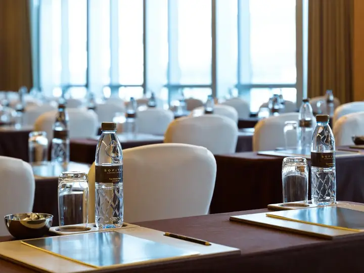 Дубай: Sofitel Dubai Downtown