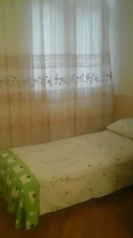 Баку: Apartment on Uzeyir Gadjibeyli Street