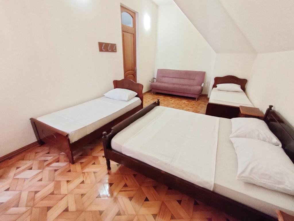 Батуми: Batumi Sun Hostel