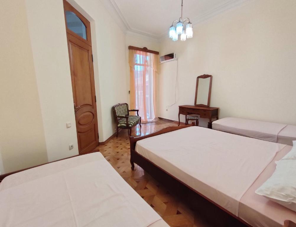 Батуми: Batumi Sun Hostel