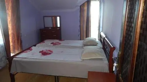 Батуми: Guest House on Iveria