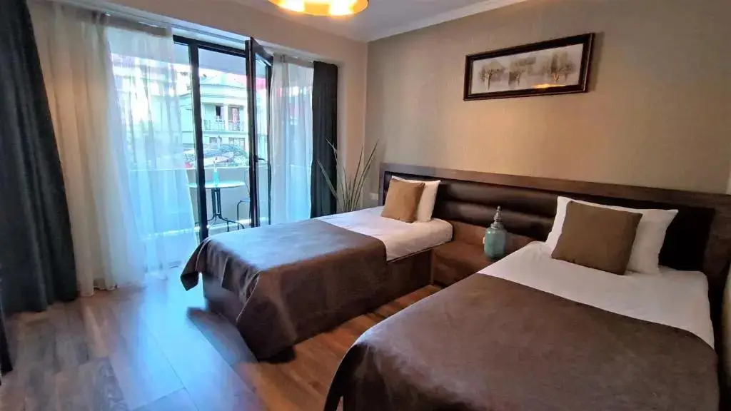 Батуми: Hotel Hills Batumi