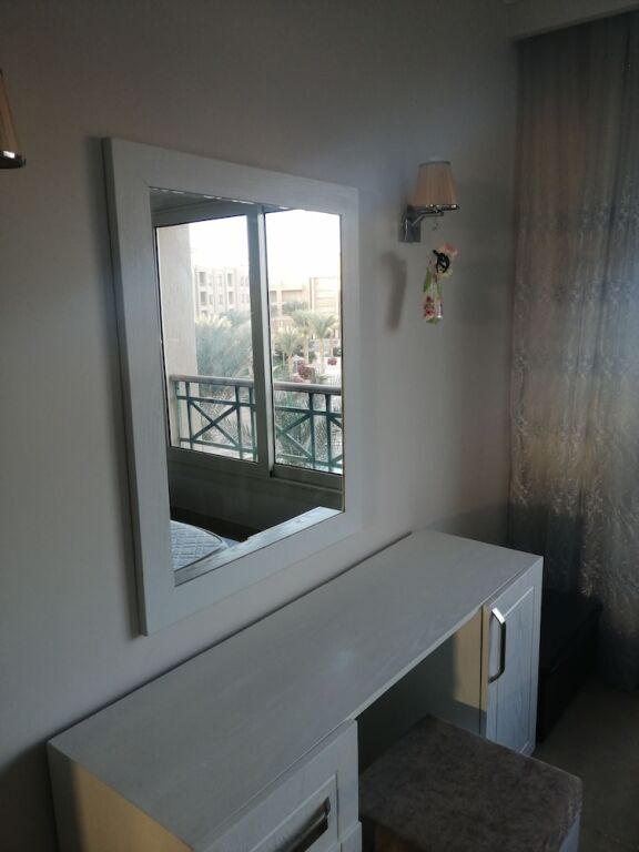 Хургада: Sea view apartment with private beach