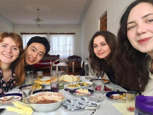 Сатаплия: Merab Hostel