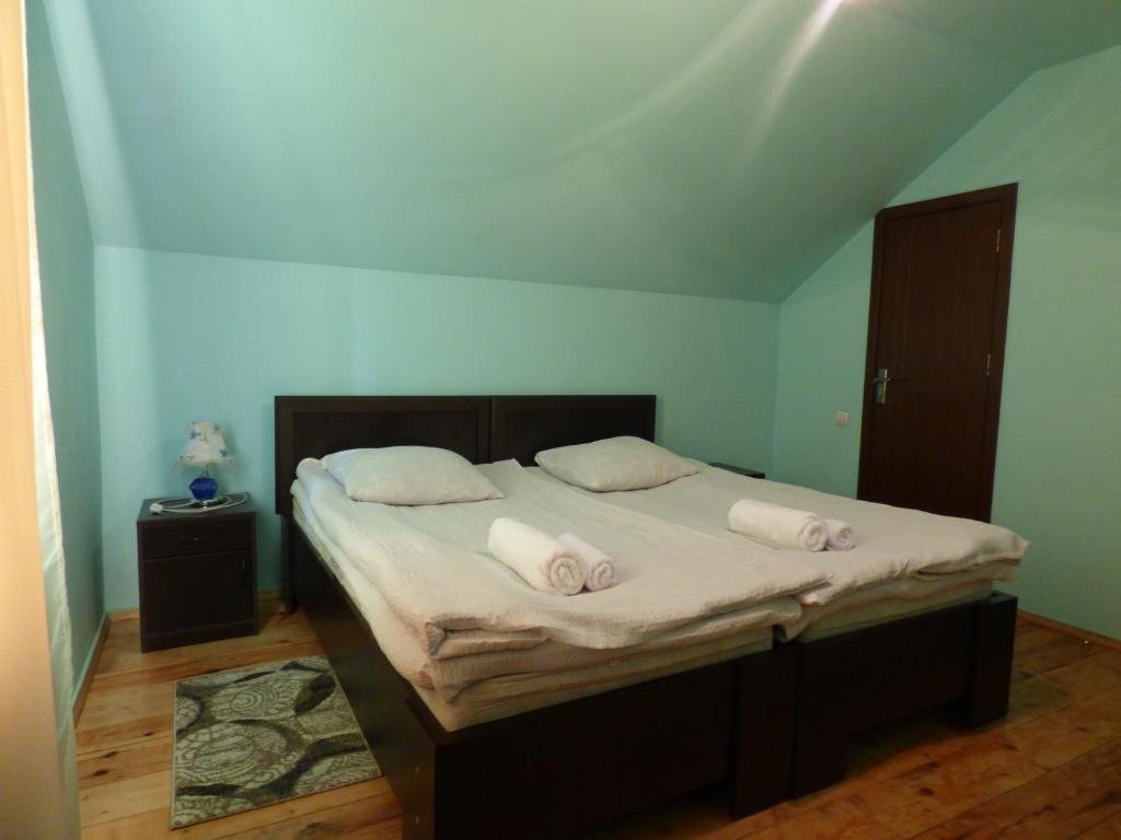Степанцминда: Anano Guest House