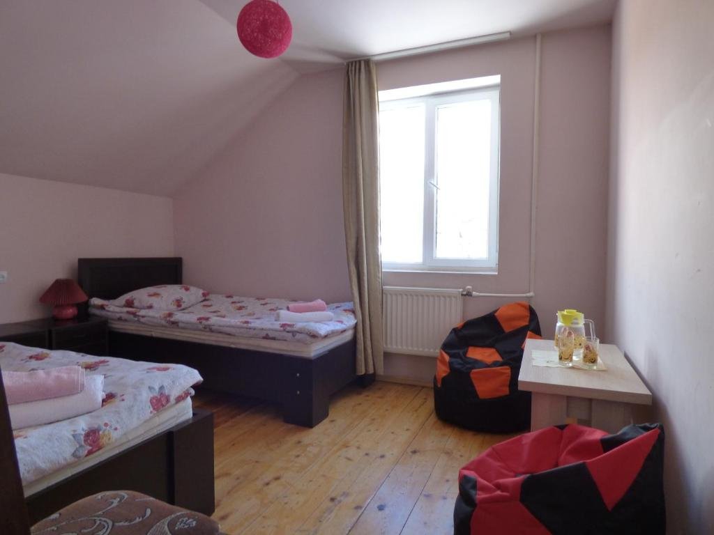 Степанцминда: Anano Guest House