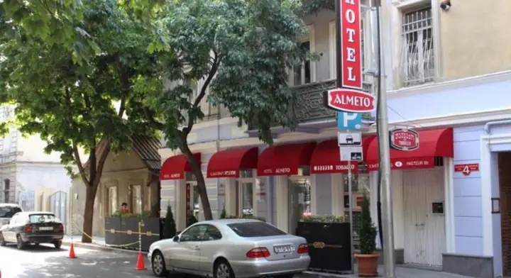 Тбилиси: Отель Almeto Hotel & Rooms