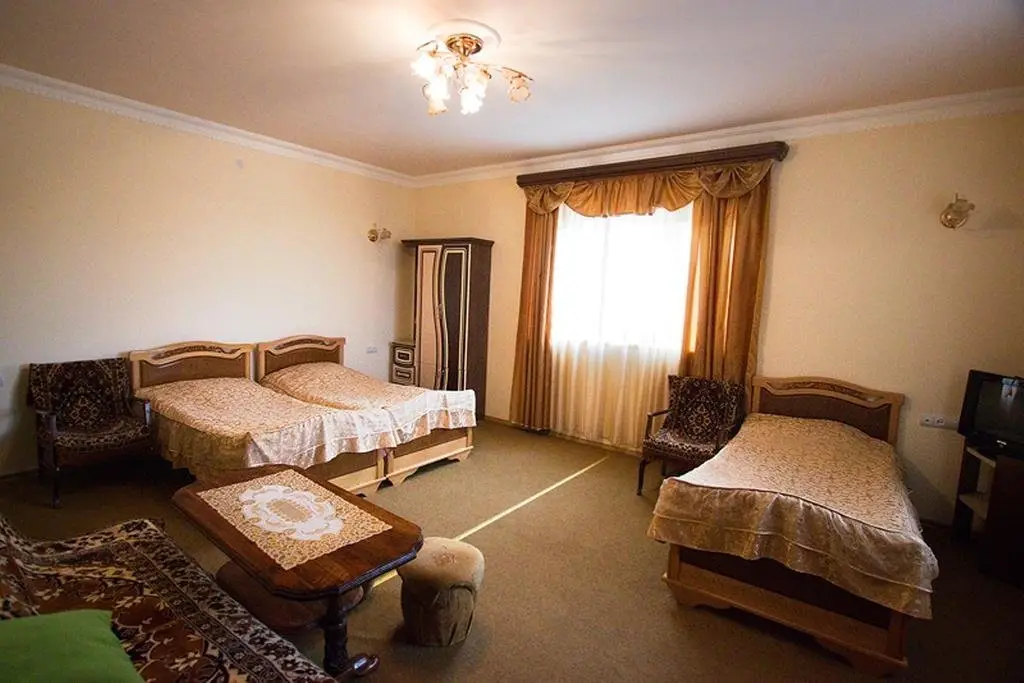 Горис: Noy Hotel