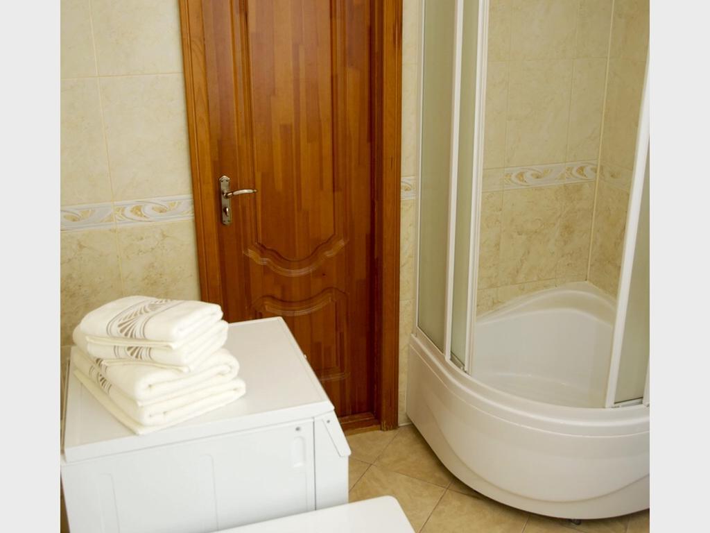 Минск: 3-rooms Lux apartment on Kuibisheva str 69