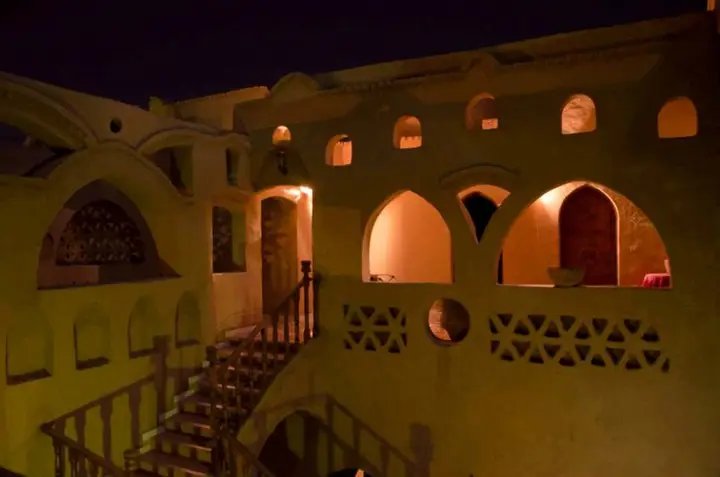 Луксор: Scorpion House