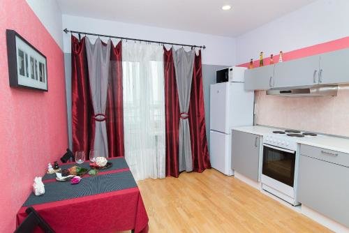 Екатеринбург: Apartamenty Gostiny Dvor i Ko na Schorsa 105