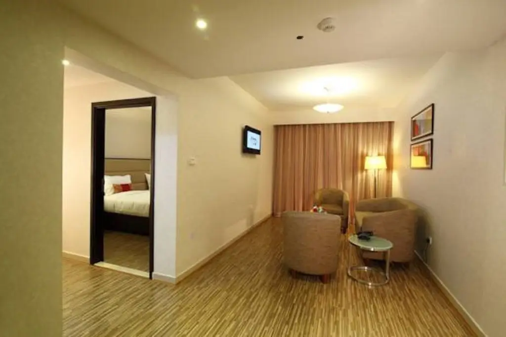 Дубай: Flora Al Souq Hotel