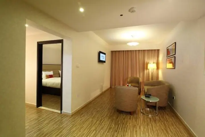 Дубай: Flora Al Souq Hotel