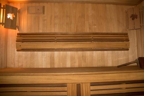Гатовичи: Guesthouse Sadoviy na Narochi