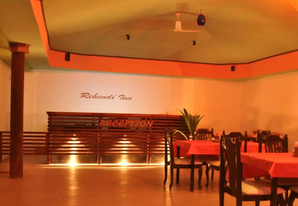 Южный Мале Атол: Yellow Rehendhi Inn