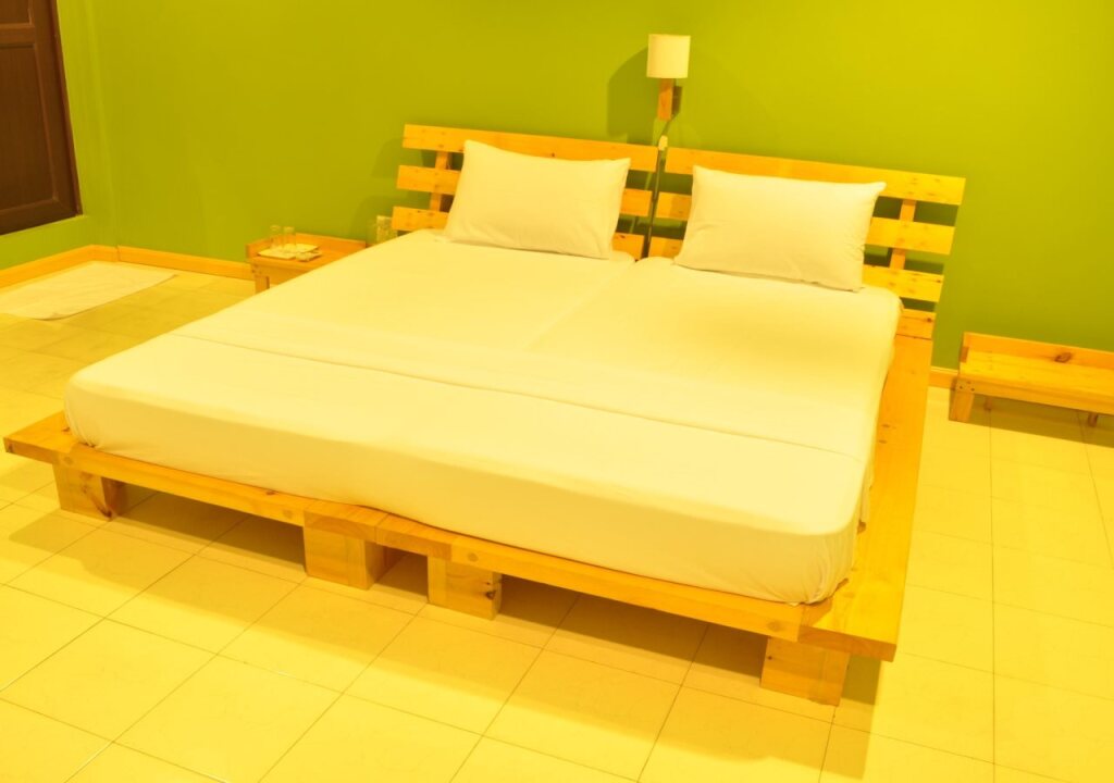 Южный Мале Атол: Yellow Rehendhi Inn