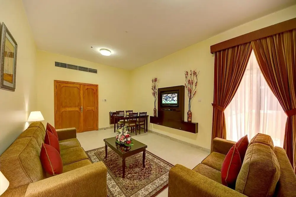 Эль-Айн: Asfar Resorts