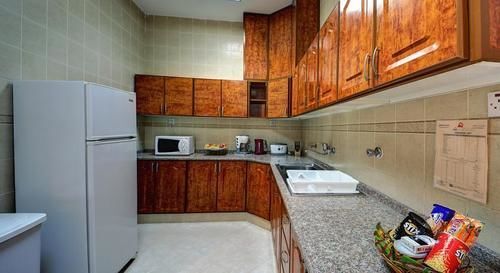 Эль-Айн: Asfar Resorts