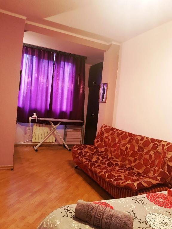 Ереван: Apartment at Sayat Nova Street