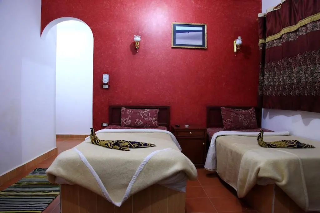 Аль-Бавити: Western Desert Hotel & Safari