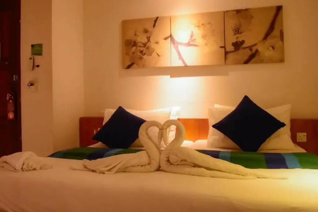 Хулхумале: Pine Lodge Maldives Hotel