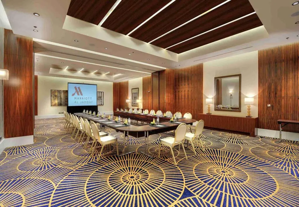 Дубай: Marriott Executive Apartments Al Jaddaf, Dubai