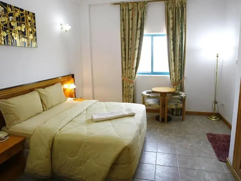 Дубай: Dubai Youth Hotel