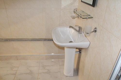 Батуми: Otos Guest House