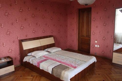 Батуми: Otos Guest House