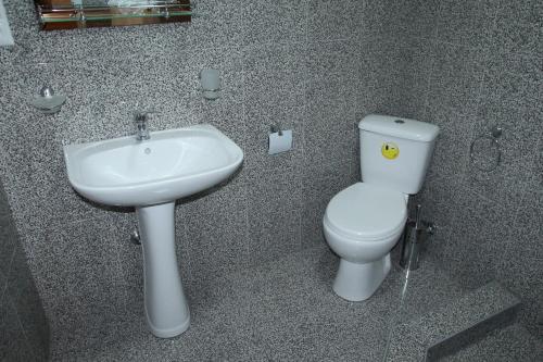 Батуми: Otos Guest House