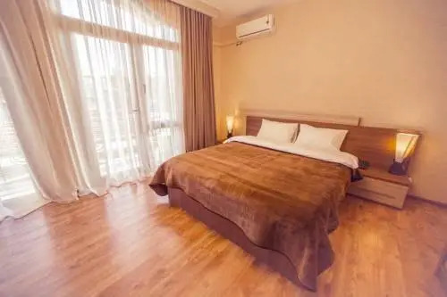 Батуми: Hotel Royal Venezia