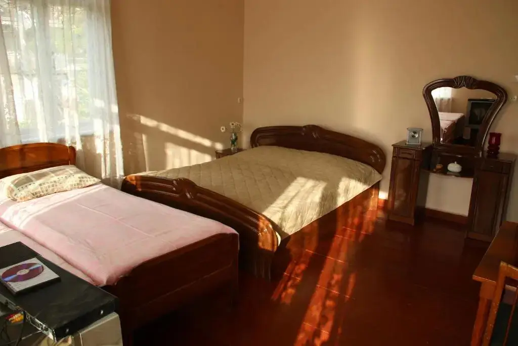 Батуми: Achi Guest House