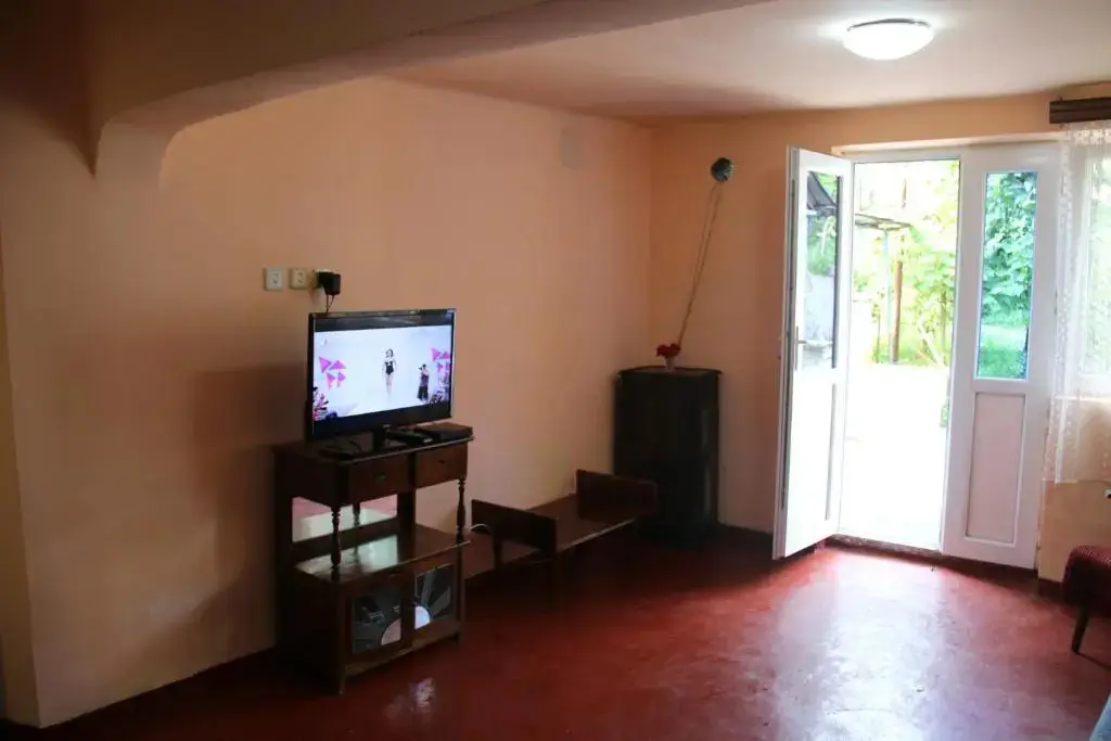 Батуми: Achi Guest House