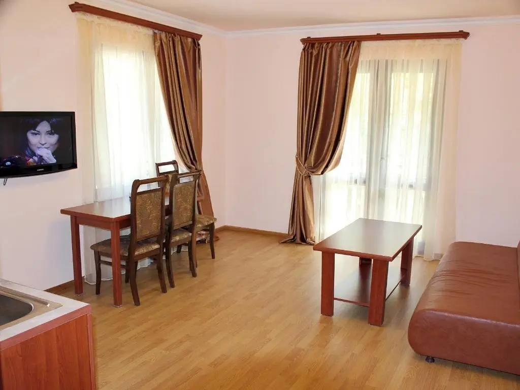 Дилижан: Ariana Family Hotel