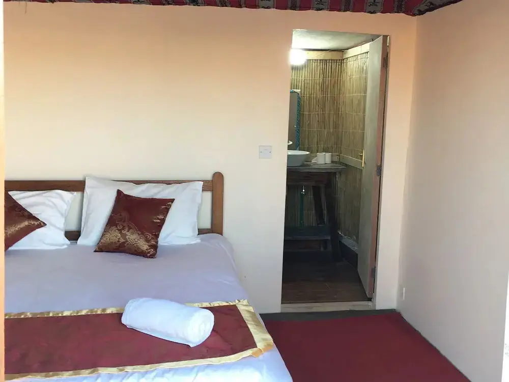 Умм эль-Кувейн: Bedouin Oasis Camp