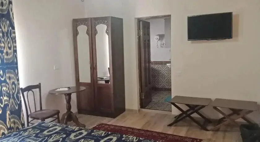 Бухара: Bibi-Khanym Hotel