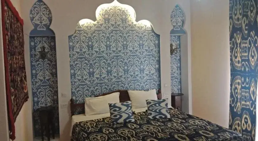 Бухара: Bibi-Khanym Hotel