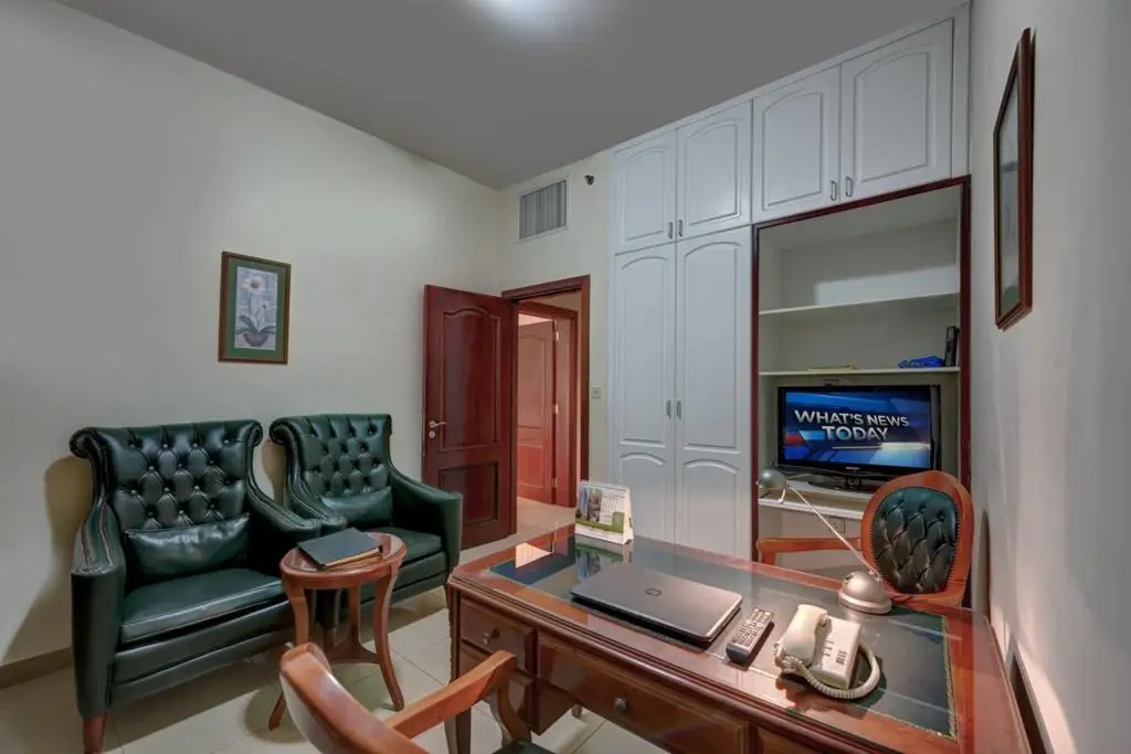 Абу-Даби: Mourouj Hotel Apartments