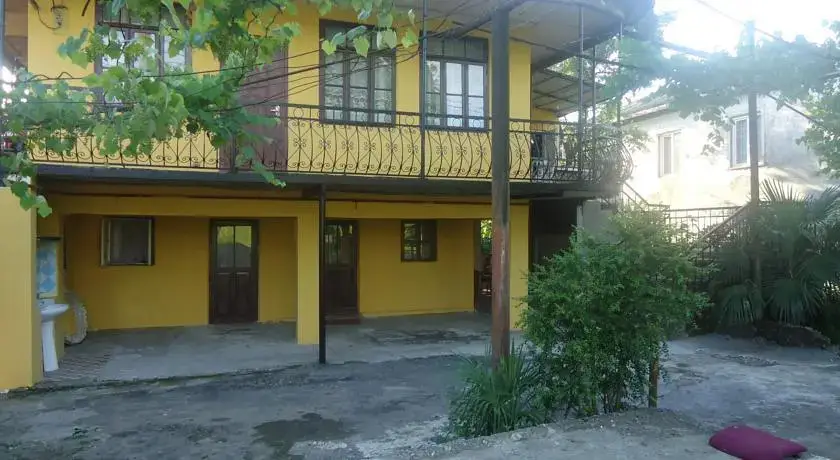 Батуми: Dom Cottage
