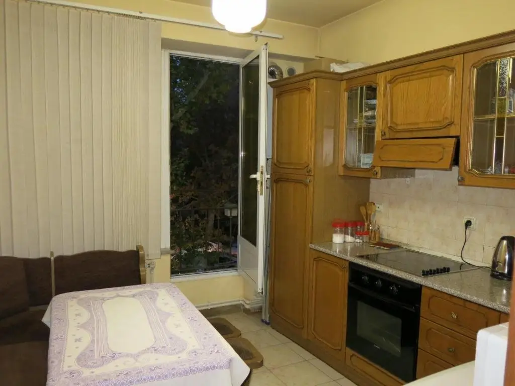 Ереван: Apartment at Abovyan Street