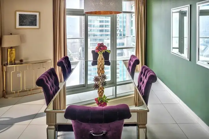Дубай: The Lofts East Tower