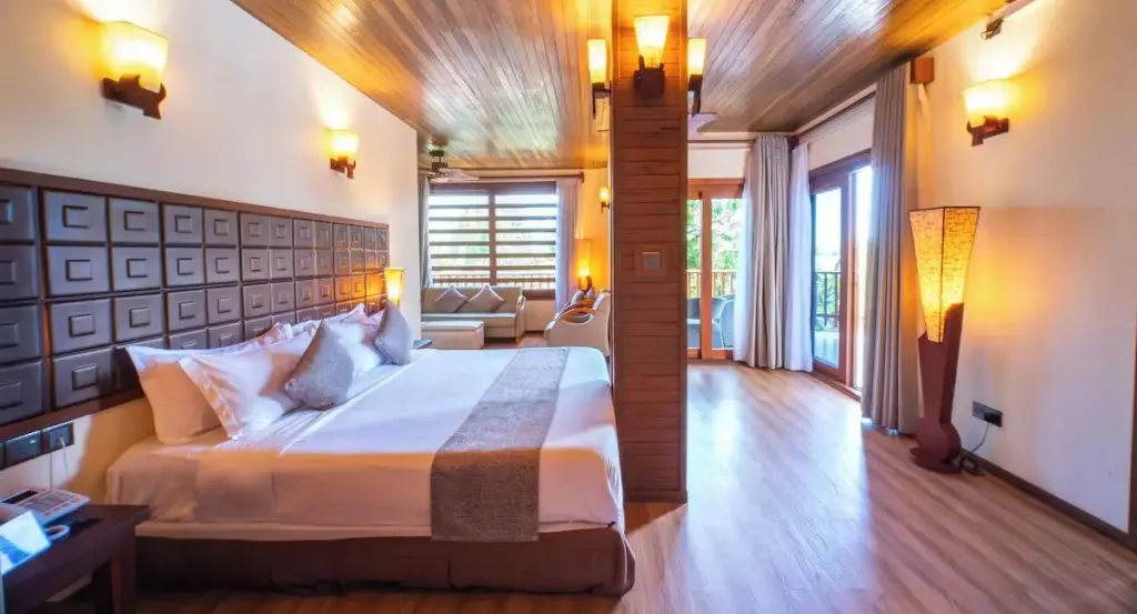 Северный атолл Мале: Araamu Hotels Maldives