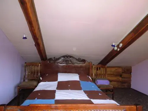 Тбилиси: Mtkvari Hostel