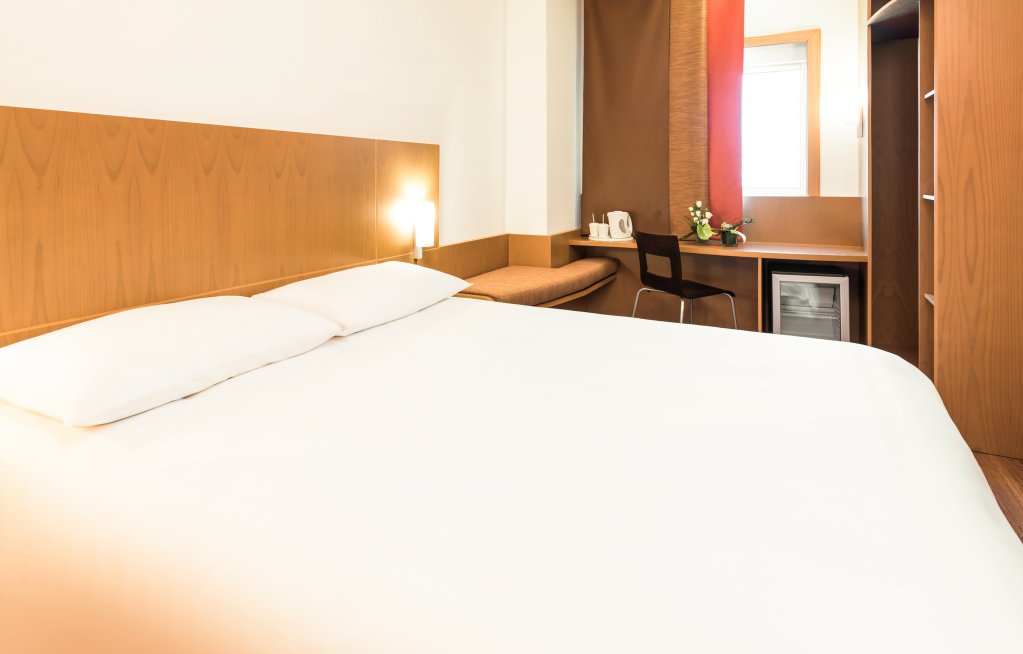 Эль-Фуджайра: Ibis Fujairah
